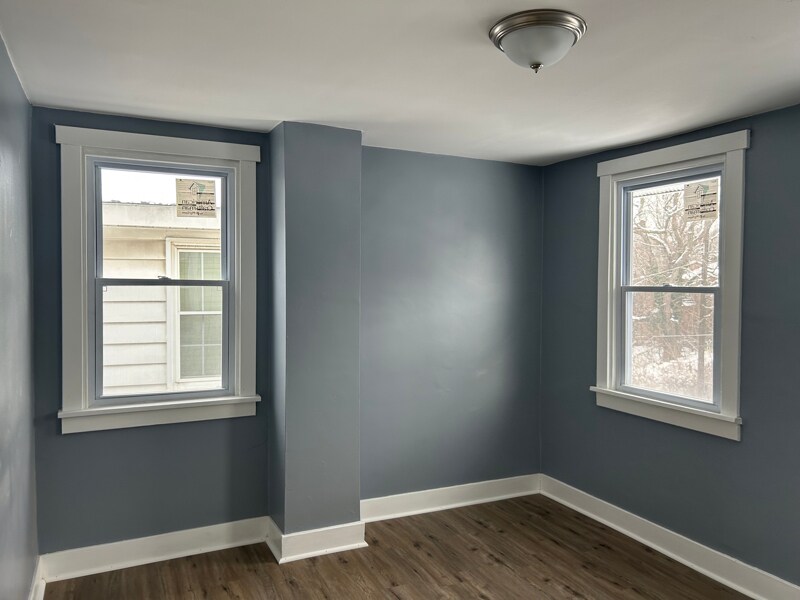 Building Photo - 572 Princeton Blvd