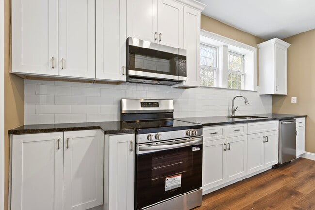 Building Photo - 1008 Fitzpatrick Ave