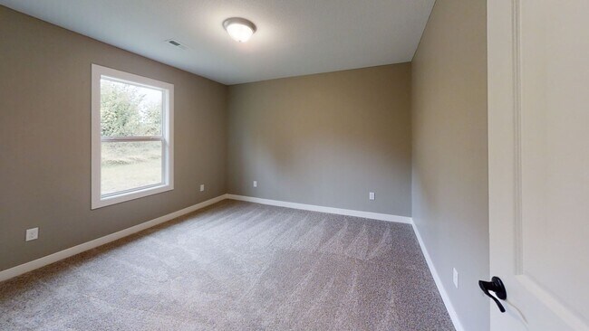 Building Photo - 11852 Ridgeway Dr