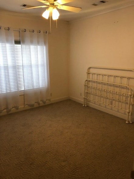 Building Photo - 951 Frontage Rd