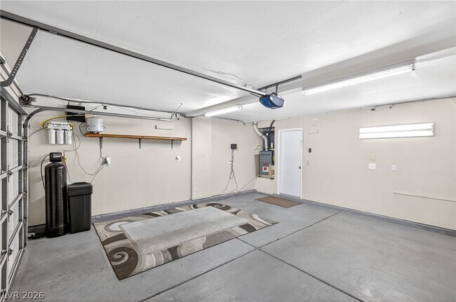 Building Photo - 4835 Illustrious St