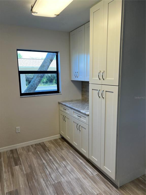 Building Photo - 175 Kings Hwy