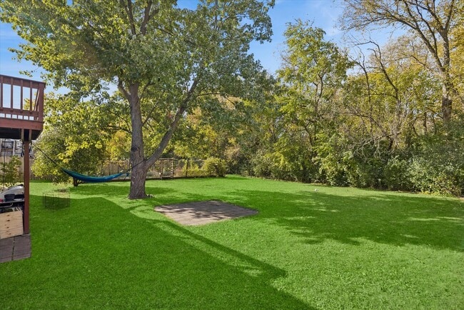 Building Photo - 722 McHenry Ave