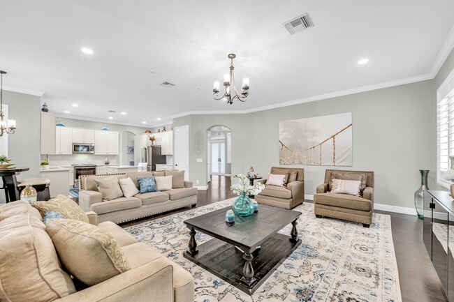 Building Photo - 4661 Manderly Dr