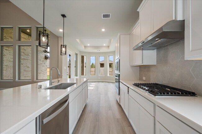 Building Photo - 7523 Mariposa Wy