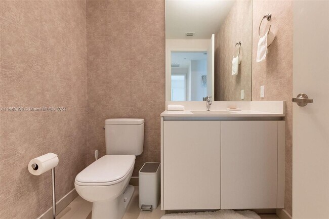 Building Photo - 2101 S Surf Rd