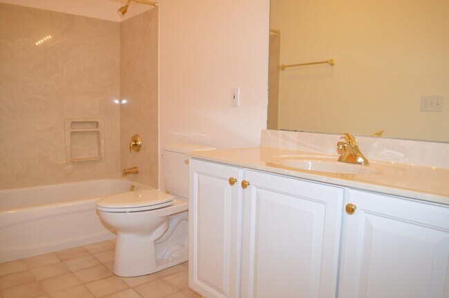 Building Photo - 210 Baines Ct