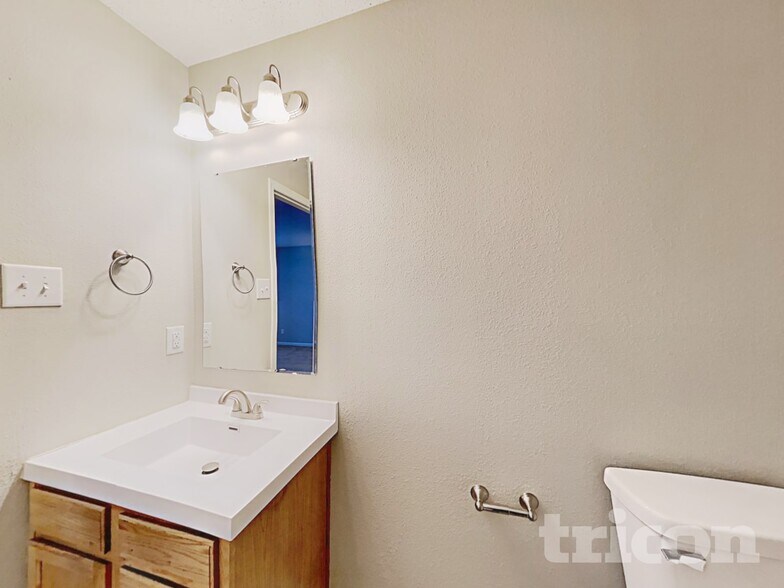 Building Photo - 3222 Black Forest Ln