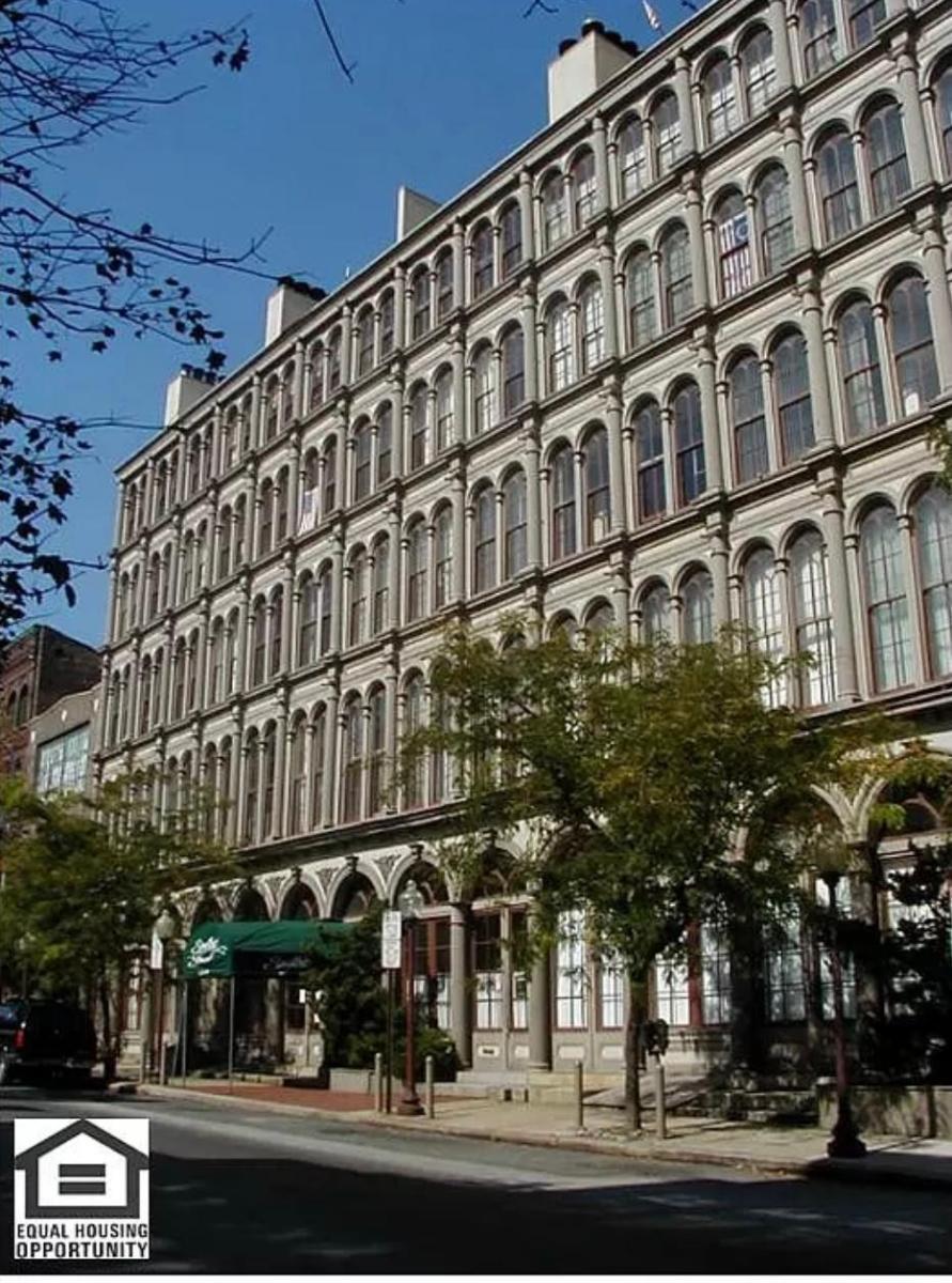 Building Photo - 107 Arch St