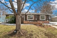 Building Photo - Charming Lake Loveland Ranch - Cozy Comfor...