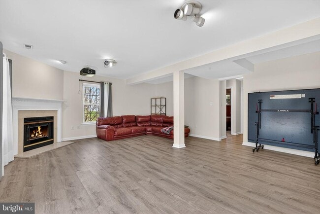 Building Photo - 8010 Readington Ct