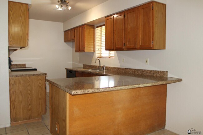 Building Photo - 4563 W 18th Ln