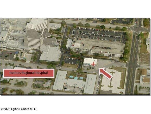 Building Photo - 1425 Oak St