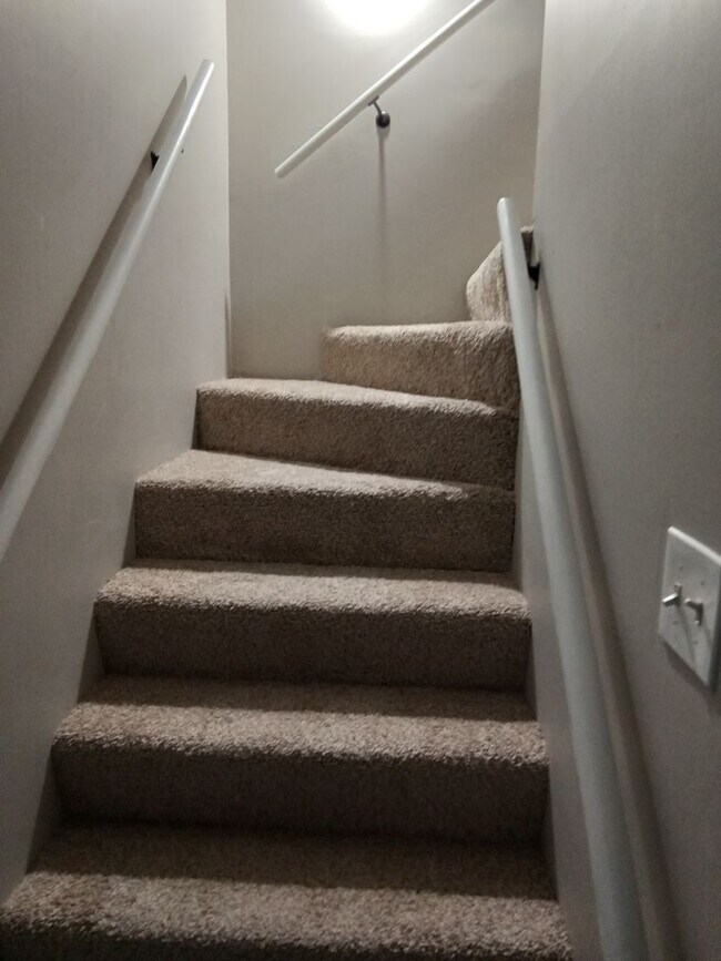 Building Photo - Coming soon! Newly Renovated SF in Liberty