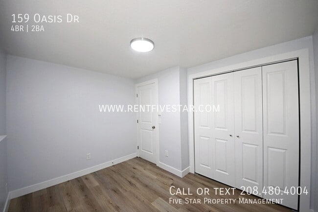 Building Photo - 159 Oasis Dr