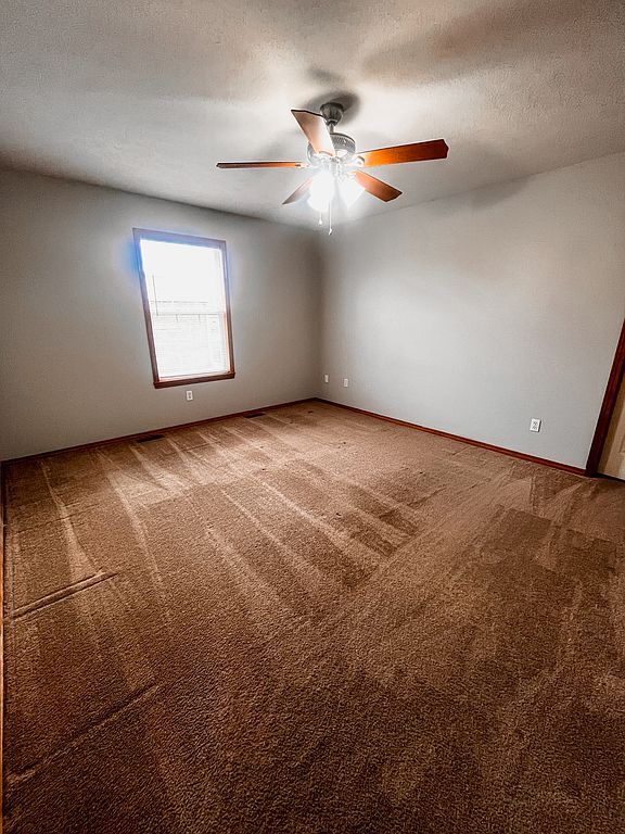 Building Photo - 765 Stanford Ct