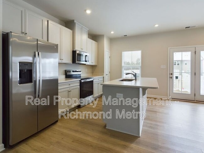 Building Photo - 2031 Turtle Pkwy