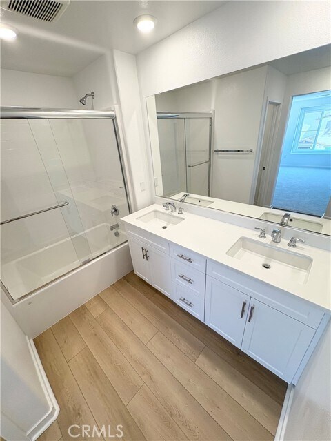 Building Photo - 31595 Cobalite Dr