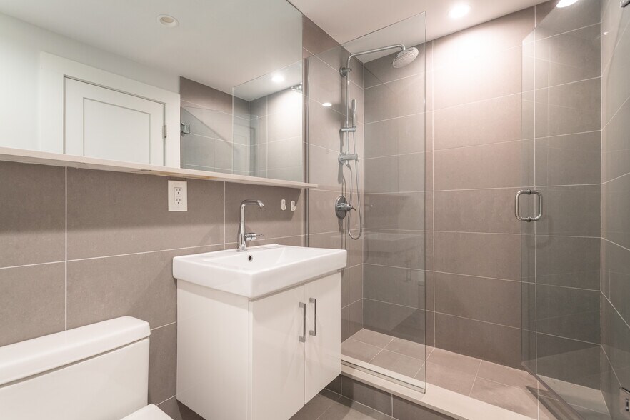 Building Photo - 35 South St