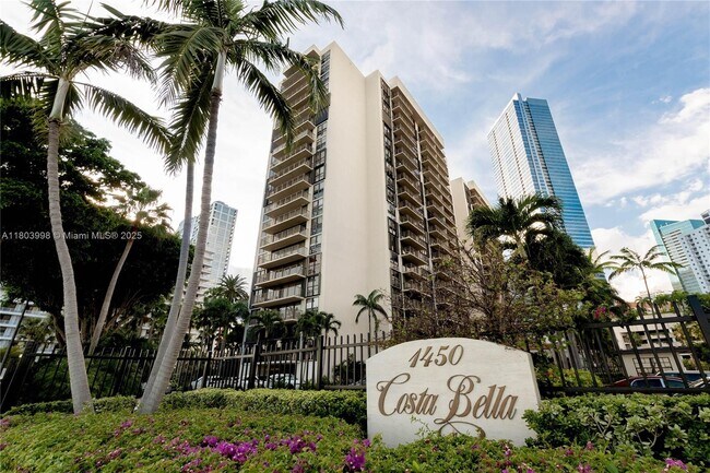Primary Photo - 1450 Brickell Bay Dr