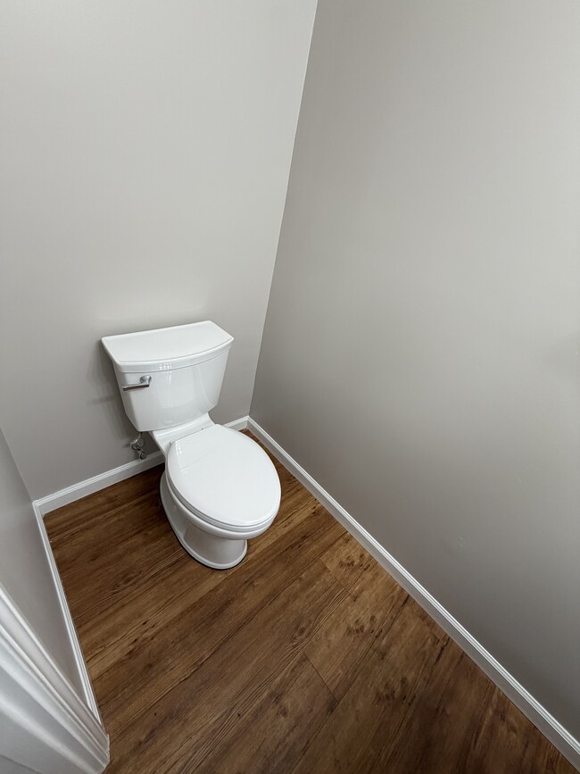 Building Photo - 1406 Flowing Wells Rd