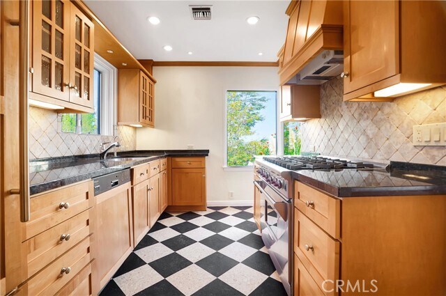 Building Photo - 11574 Sunshine Terrace