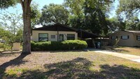 Building Photo - 2 bed 1 bath just remodeled