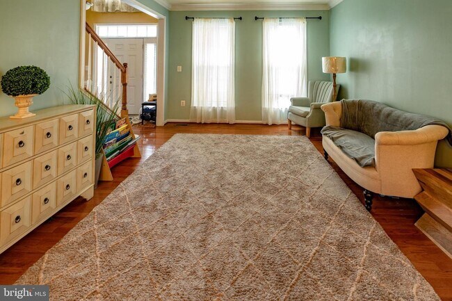 Building Photo - Luxury living in Lorton Valley