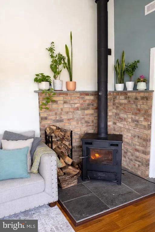 Building Photo - 1919 Creek Rd