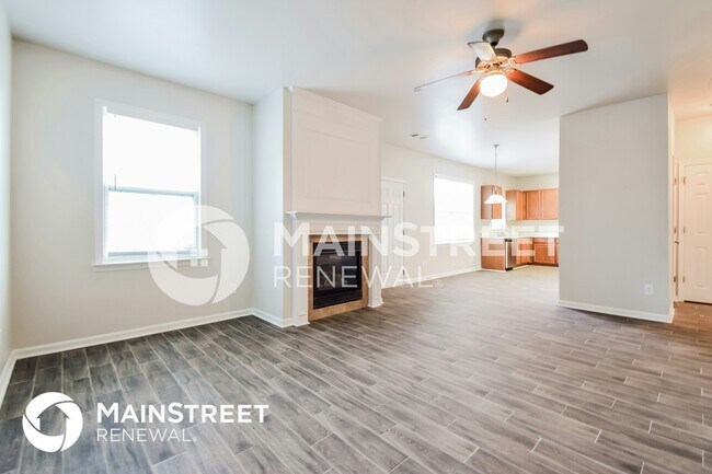 Building Photo - 8904 Crestview Cir