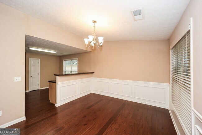 Building Photo - 75 Bellaire Ln