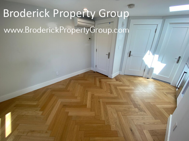 Building Photo - 468 Massachusetts Ave