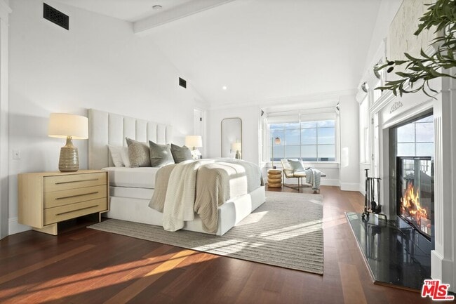 Building Photo - 7335 Birdview Ave