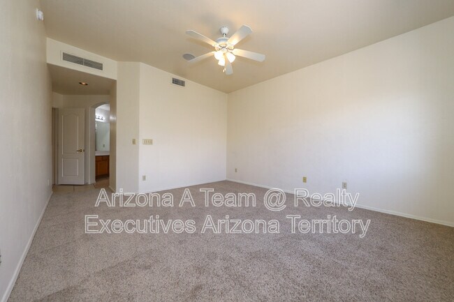 Building Photo - 7427 E Placita Rio Cabo