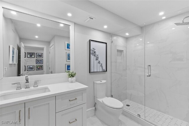 Building Photo - 2171 Gulf Shore Blvd N