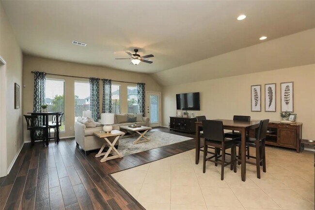 Building Photo - 13414 Barons Lake Ln