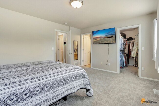 Building Photo - East Anchorage Home with Utilities Included!! Close to JBER! Attached Two Car Garage + Fenced in ...