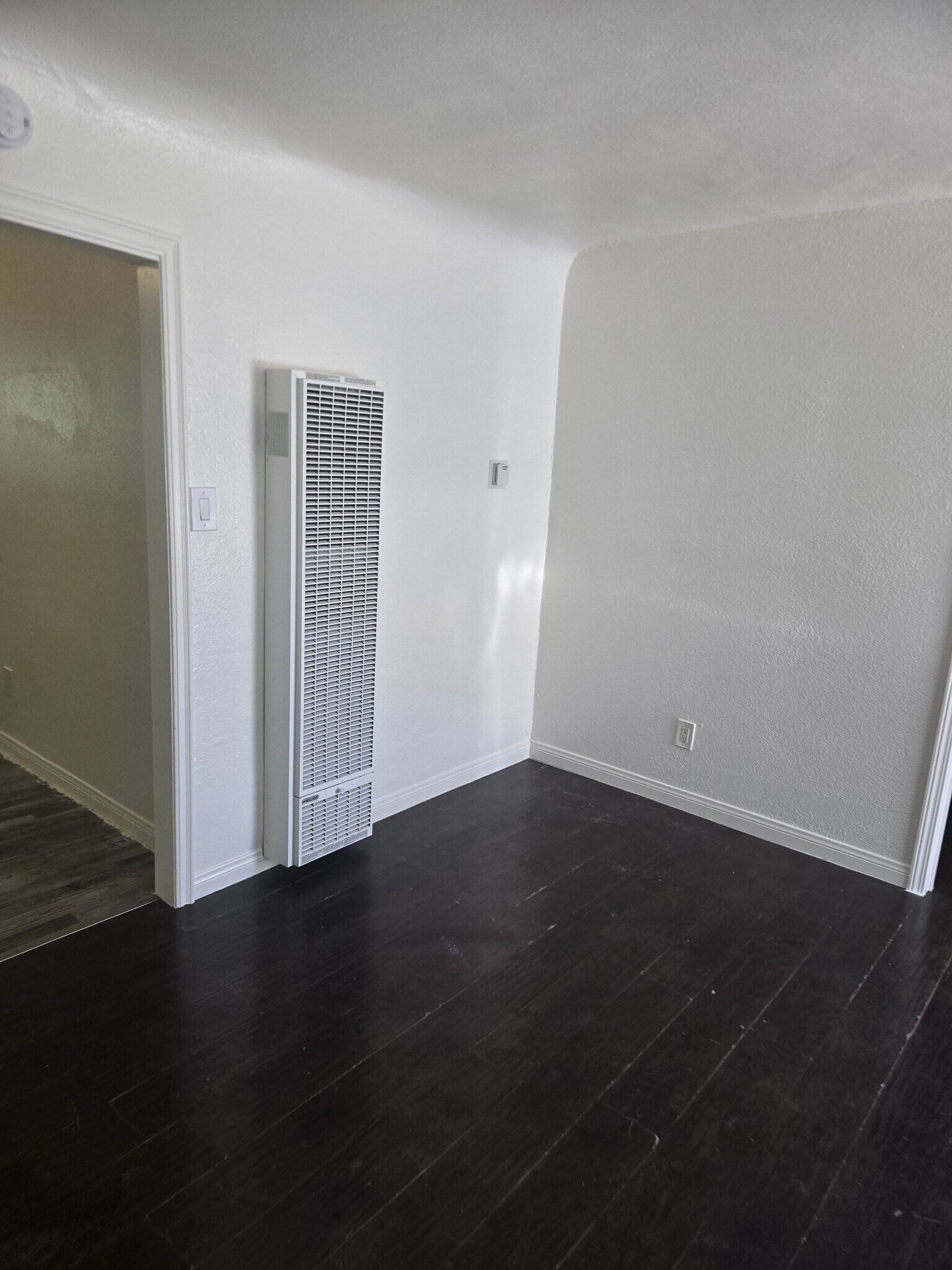 Building Photo - 6417 Gifford Ave