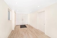Building Photo - 1141 Pugsley Ave