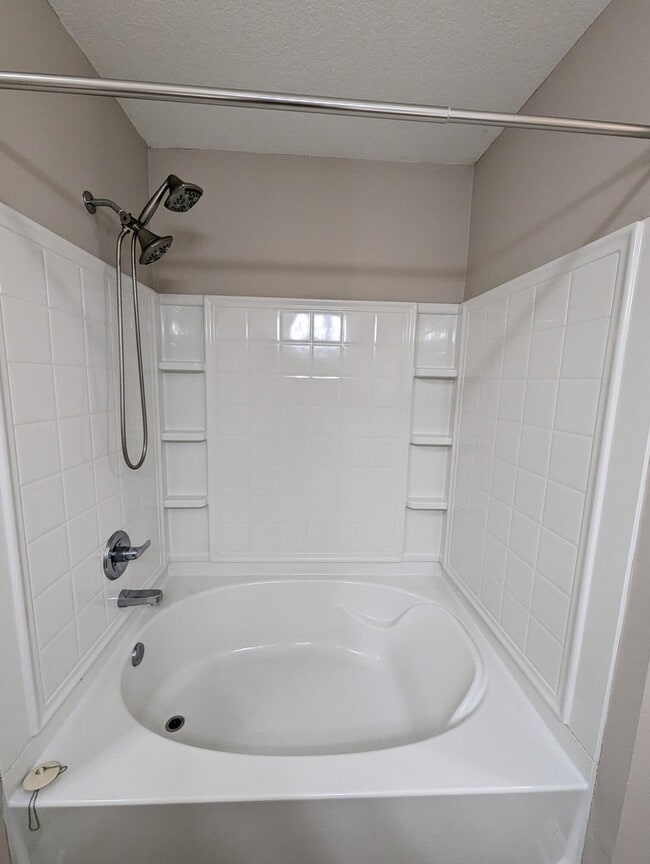 Building Photo - 2160 Hadleigh Hills Ct
