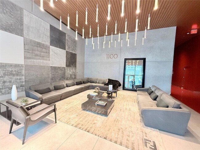 Building Photo - 1100 S Miami Ave