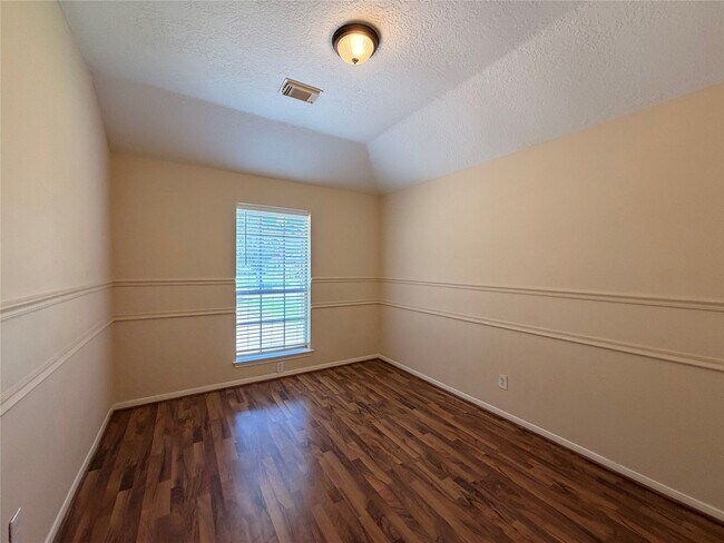 Building Photo - 6518 Smoke Tree Ln