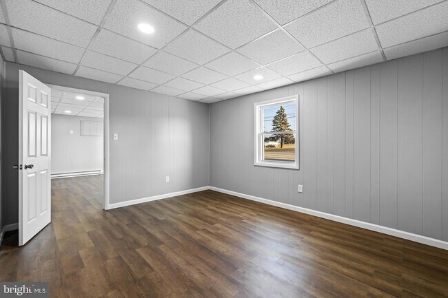 Building Photo - 1480 Seven Valleys Rd