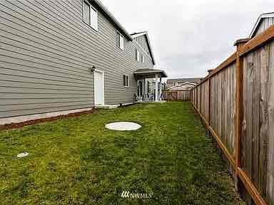 Building Photo - 1642 NW 5th Ave