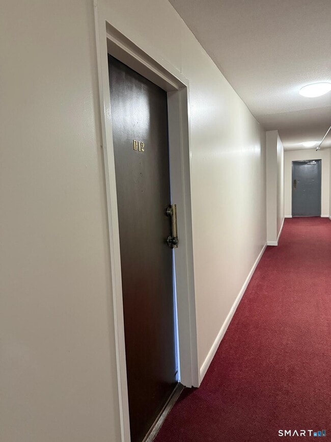 Building Photo - 1274 E Main St