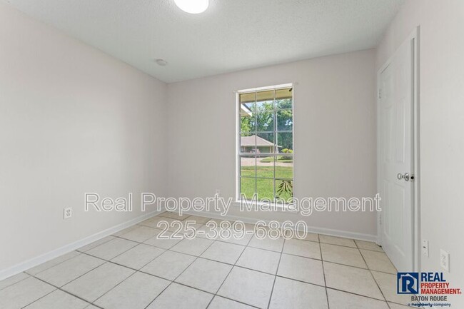 Building Photo - 7514 Kings Hill Ave