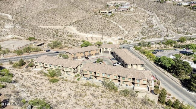 Building Photo - 5501 N Stanton St