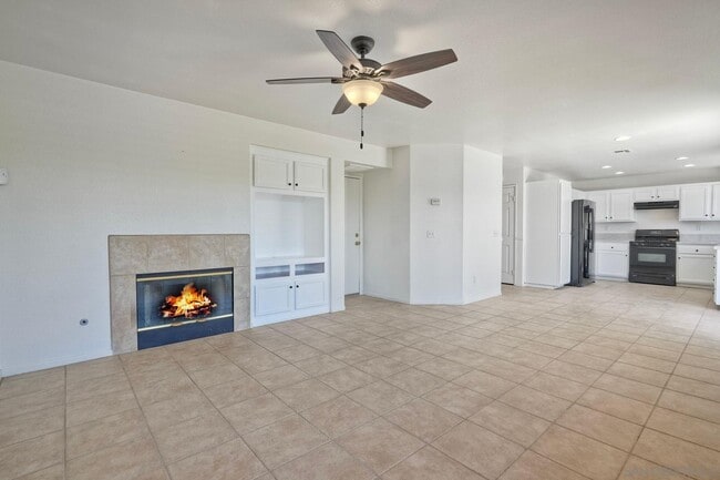 Building Photo - 4811 Ventana Way