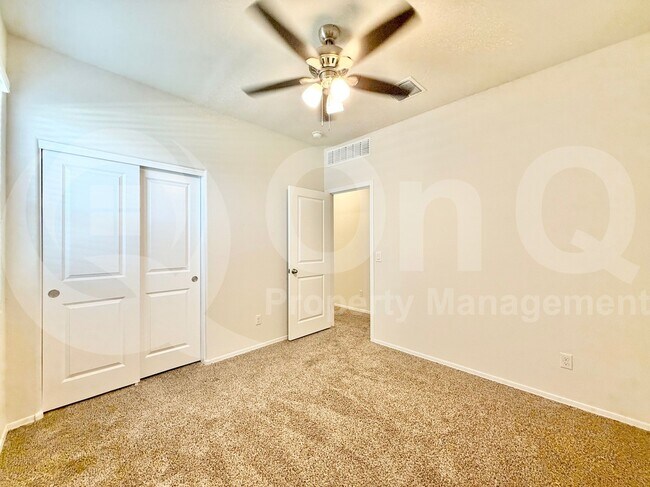 Building Photo - 3028 S 78th Dr