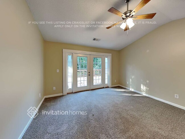 Building Photo - 2903 Cottesford Way SE